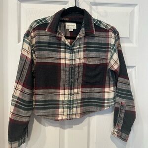American Eagle flannel top